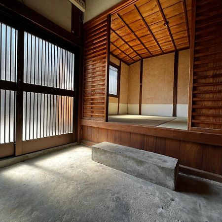 Haruya Naramachi Quarto foto