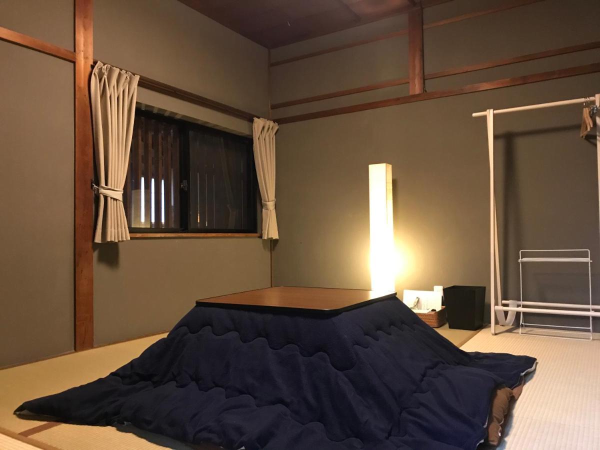 Haruya Naramachi Quarto foto