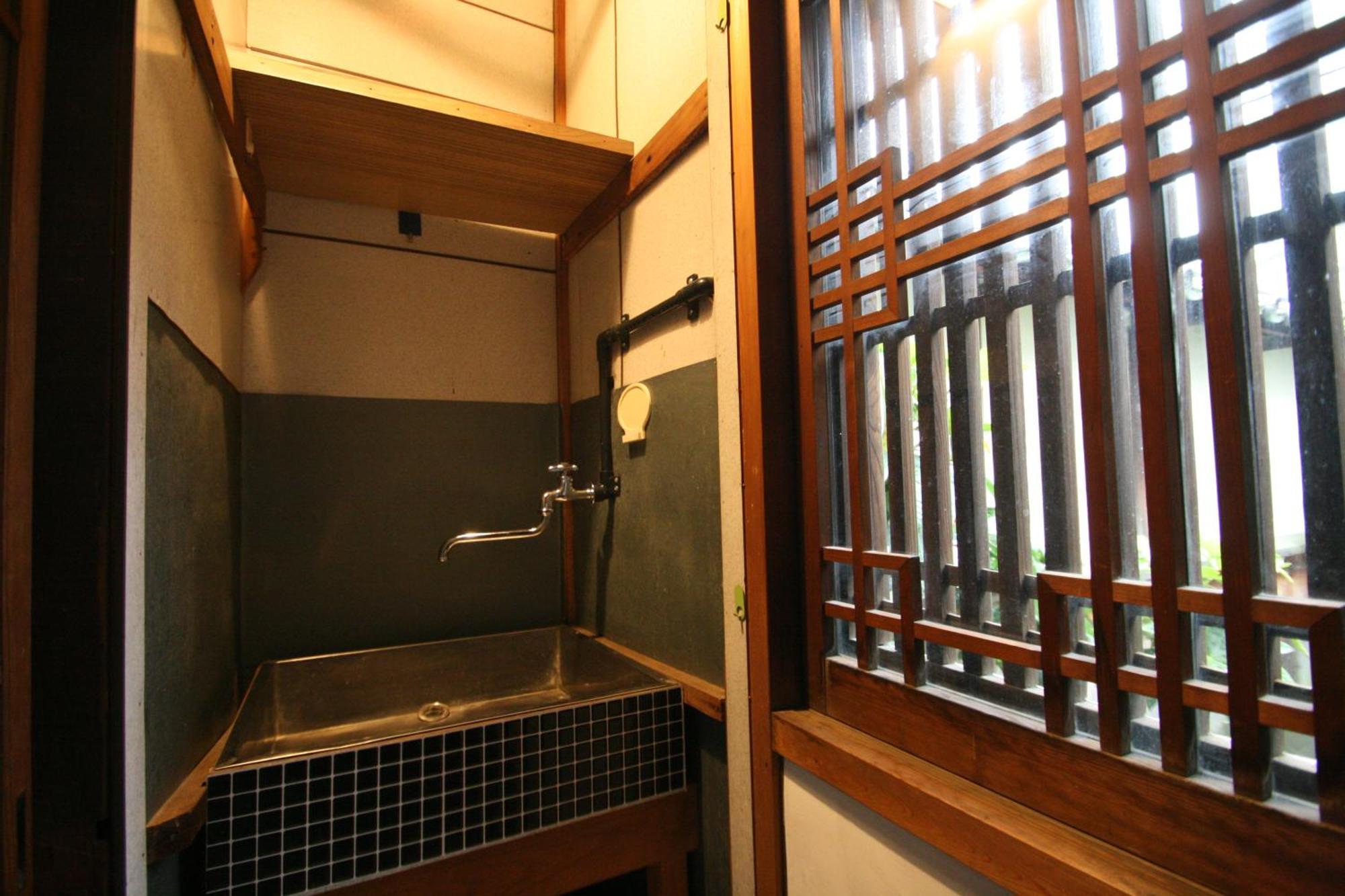 Haruya Naramachi Quarto foto